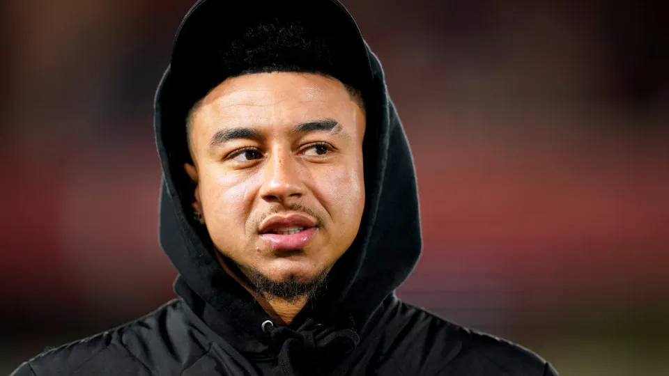 Corinthians anuncia contratação do meia inglês Jesse Lingard