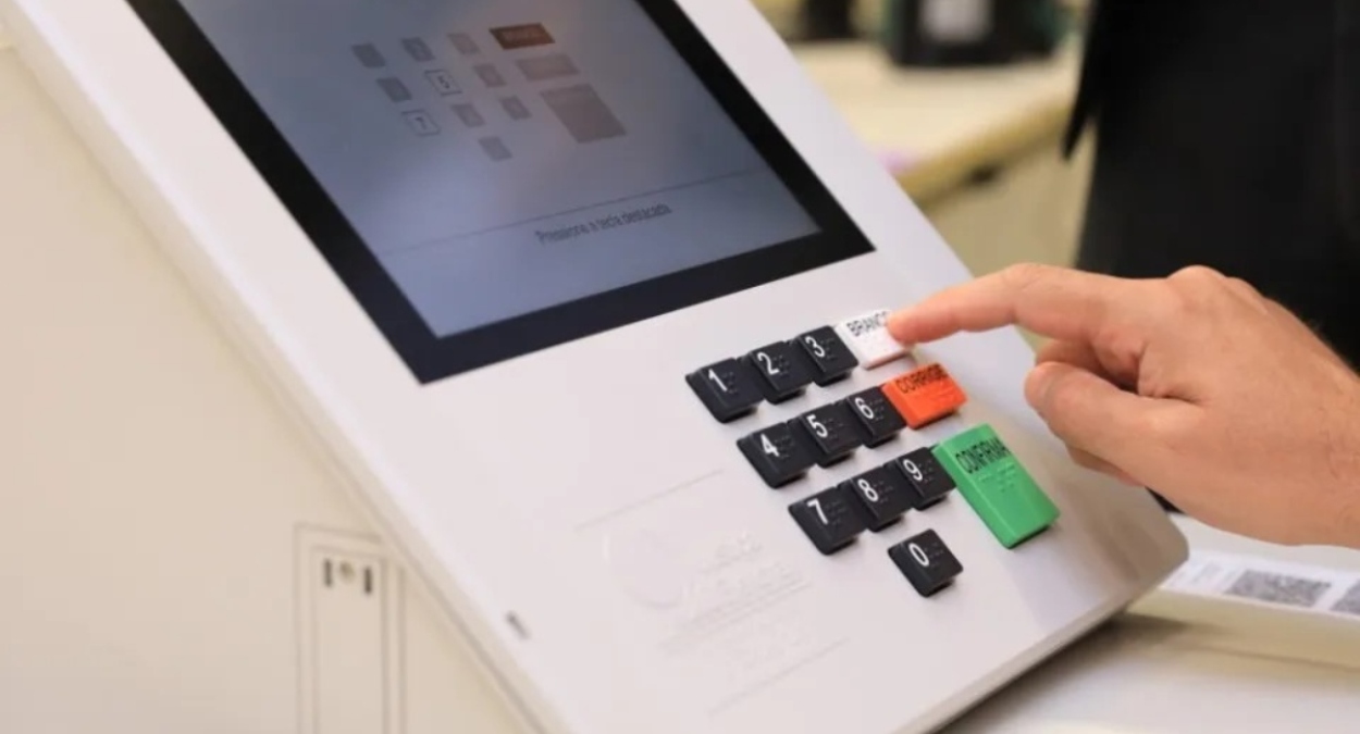 Pesquisa eleitoral 2026 mostra disputa acirrada e empate técnico no 2º turno