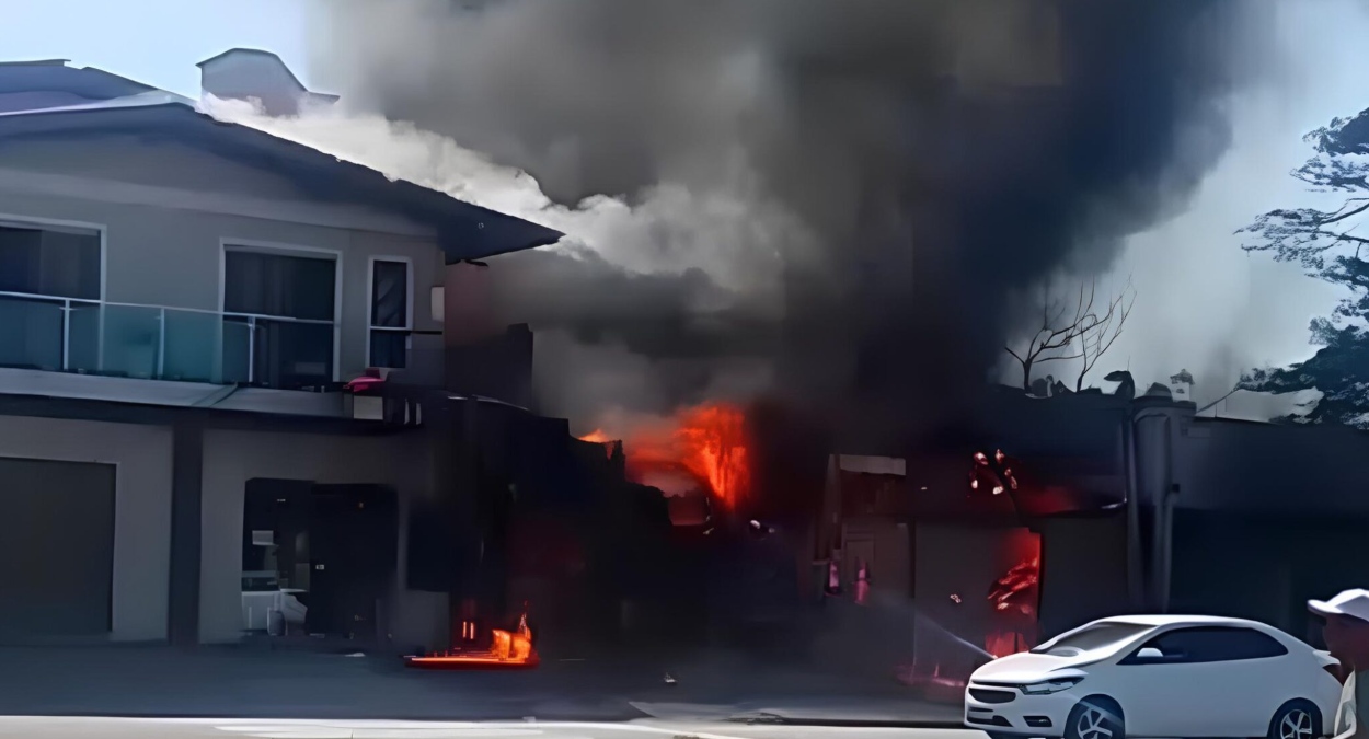 URGENTE: Avião cai em Capão da Canoa e piloto morre