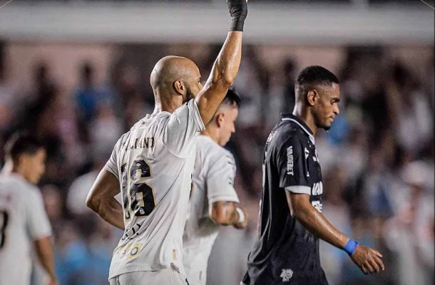 Sem brilho, mas com Neymar em campo, Santos vence o Remo e respira no Brasileirão