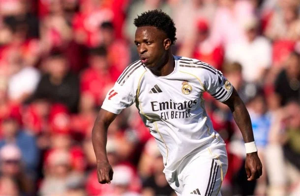 Vini Jr reforça luta contra racismo e incentiva Yamal: “Temos que nos posicionar”