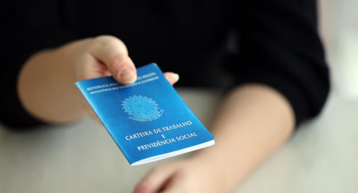 Nova lei da CLT libera até 3 dias de folga remunerada e muita gente ainda não sabe