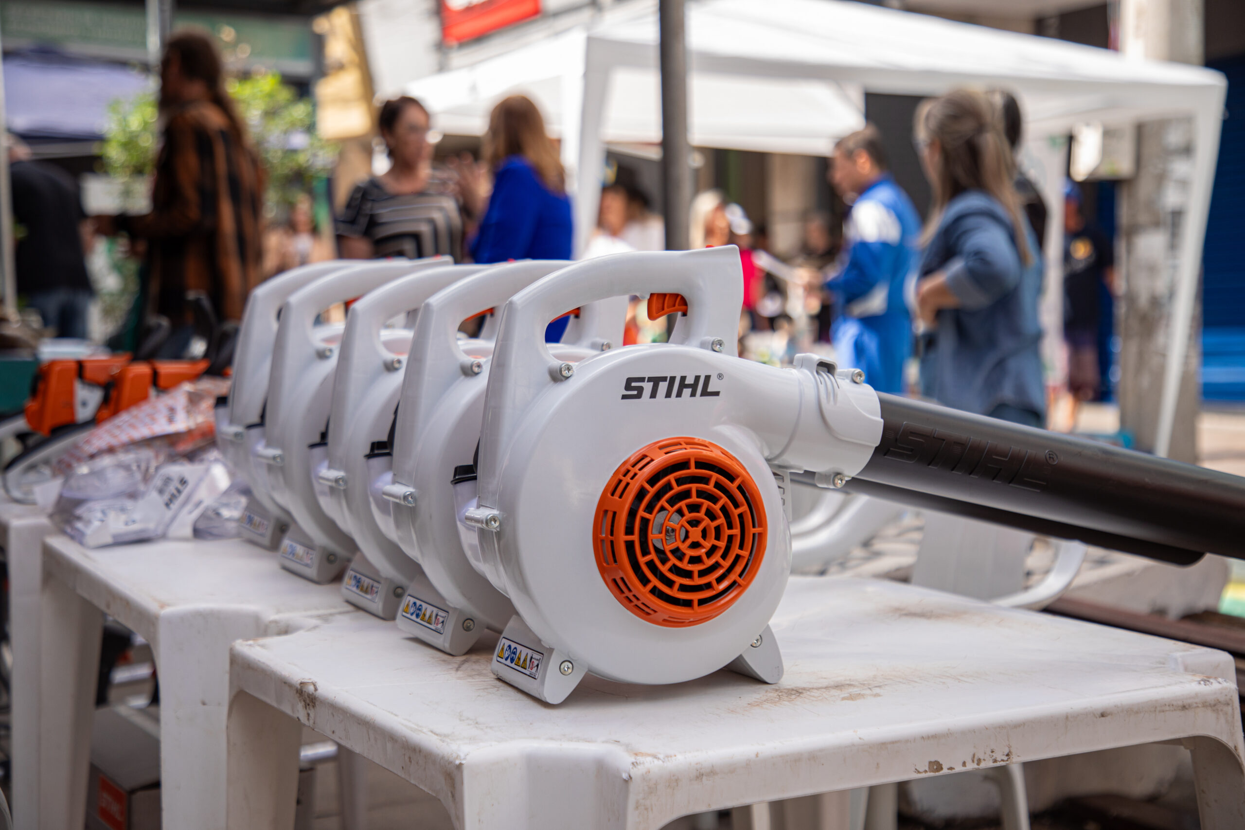 Subprefeituras recebem equipamentos de limpeza para manutenção das vias urbanas de Canoas