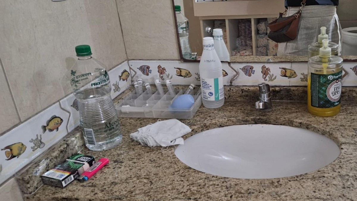 Suspeitas de abuso e violência em abrigos de crianças e adolescentes são alvo do MP em Porto Alegre; banheiro usado por bebês tinha cigarros