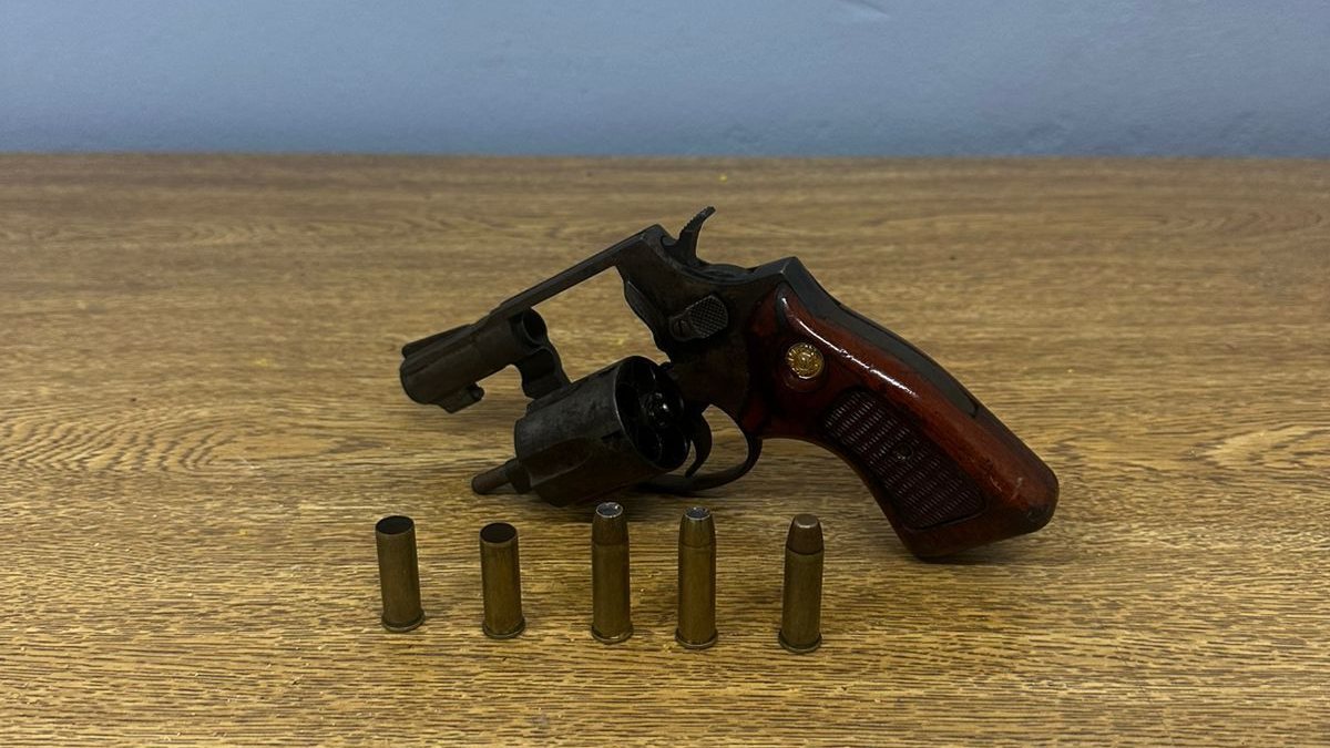 Brigada Militar flagra adolescente armado em Canoas