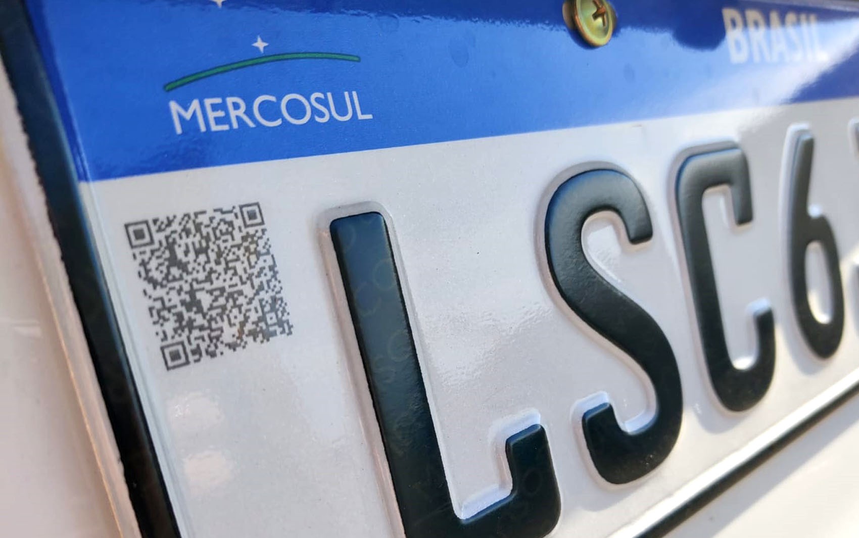 Placas novas? Associação diz que mudanças podem impor custos ao cidadão 