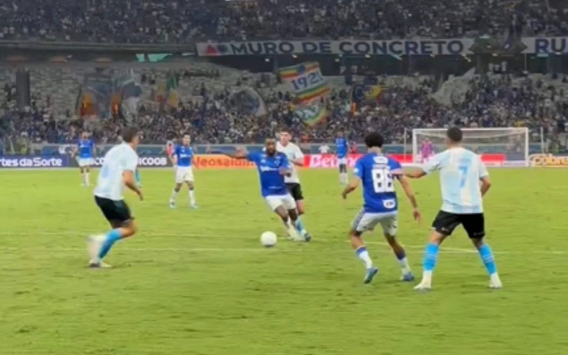 Grêmio perde por 2×0 para o Cruzeiro no Brasileirão