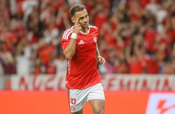 Alan Patrick reage aos protestos no Beira-Rio após derrota do Inter: “Cabeça no lugar”