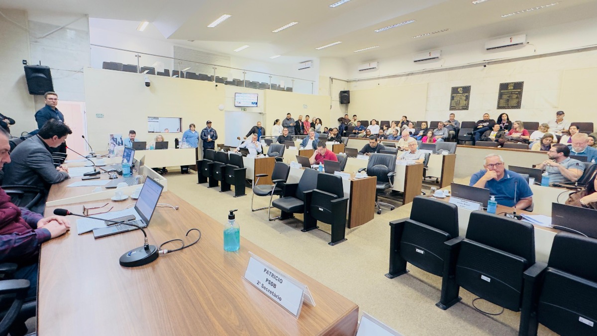 Vereadores de Canoas aprovam projetos de recomposição salarial dos servidores e adequação do piso do magistério