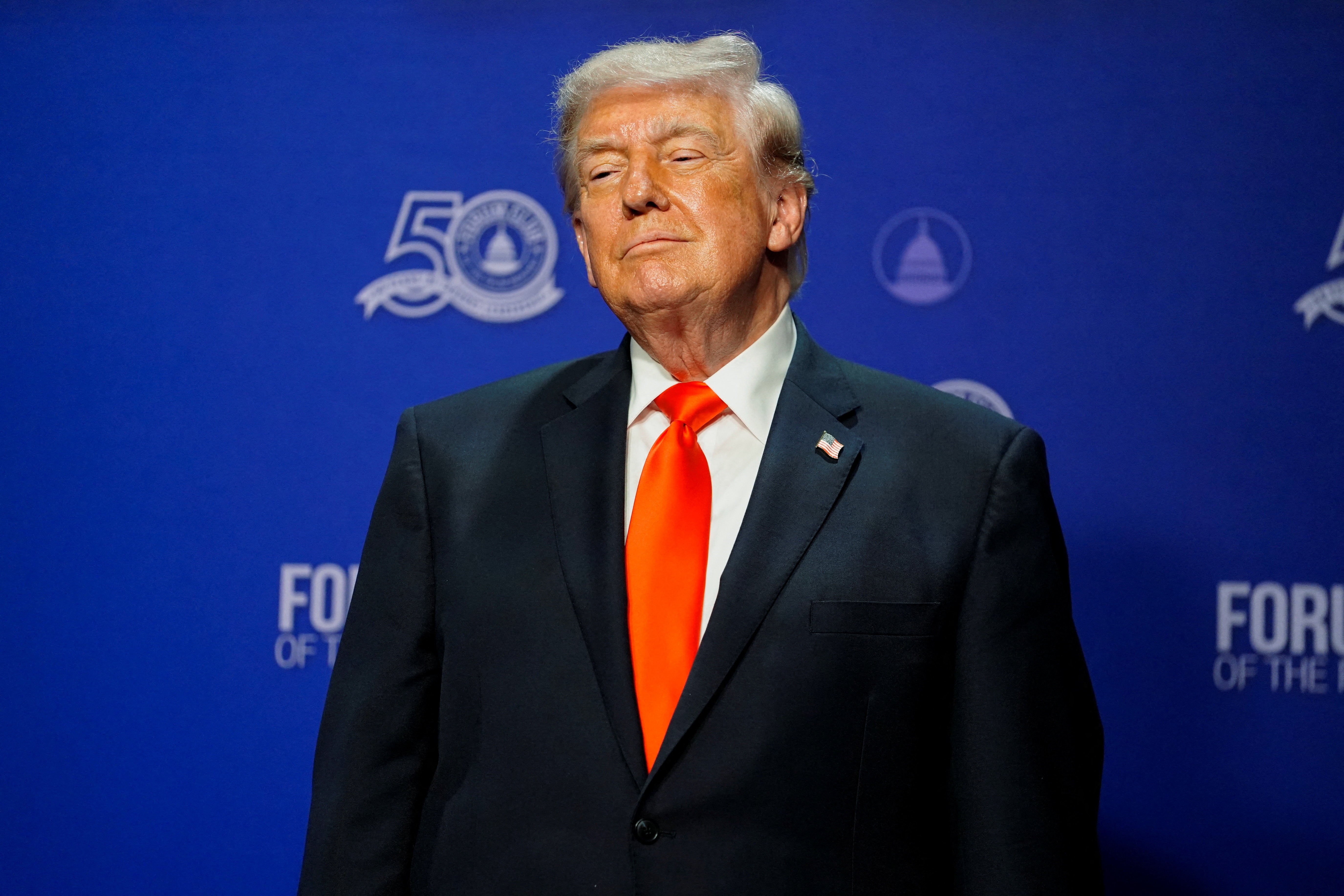 Corte de Comércio dos EUA diz que tarifas globais de 10% de Trump são ilegais