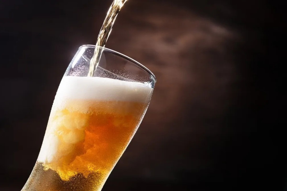 República Tcheca: por que a 'Terra da Cerveja' tem bebido cada vez menos e enfrenta queda recorde