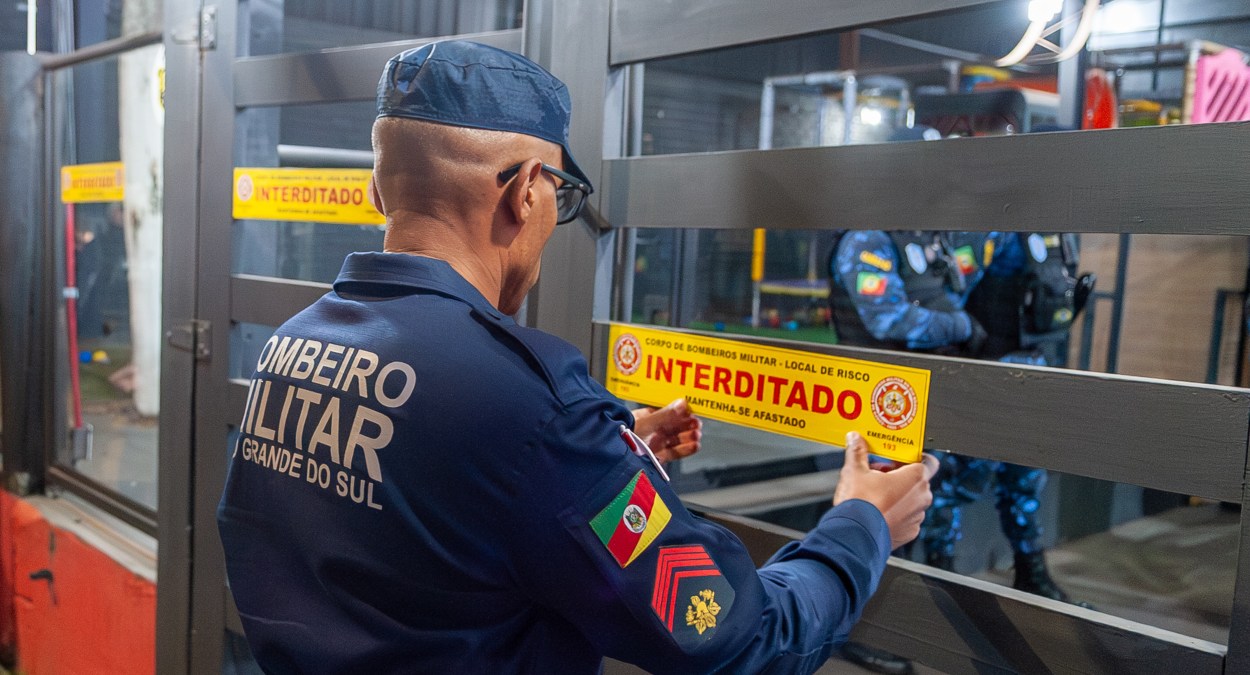 Fiscalização interdita restaurante que não poderia estar funcionando em Canoas