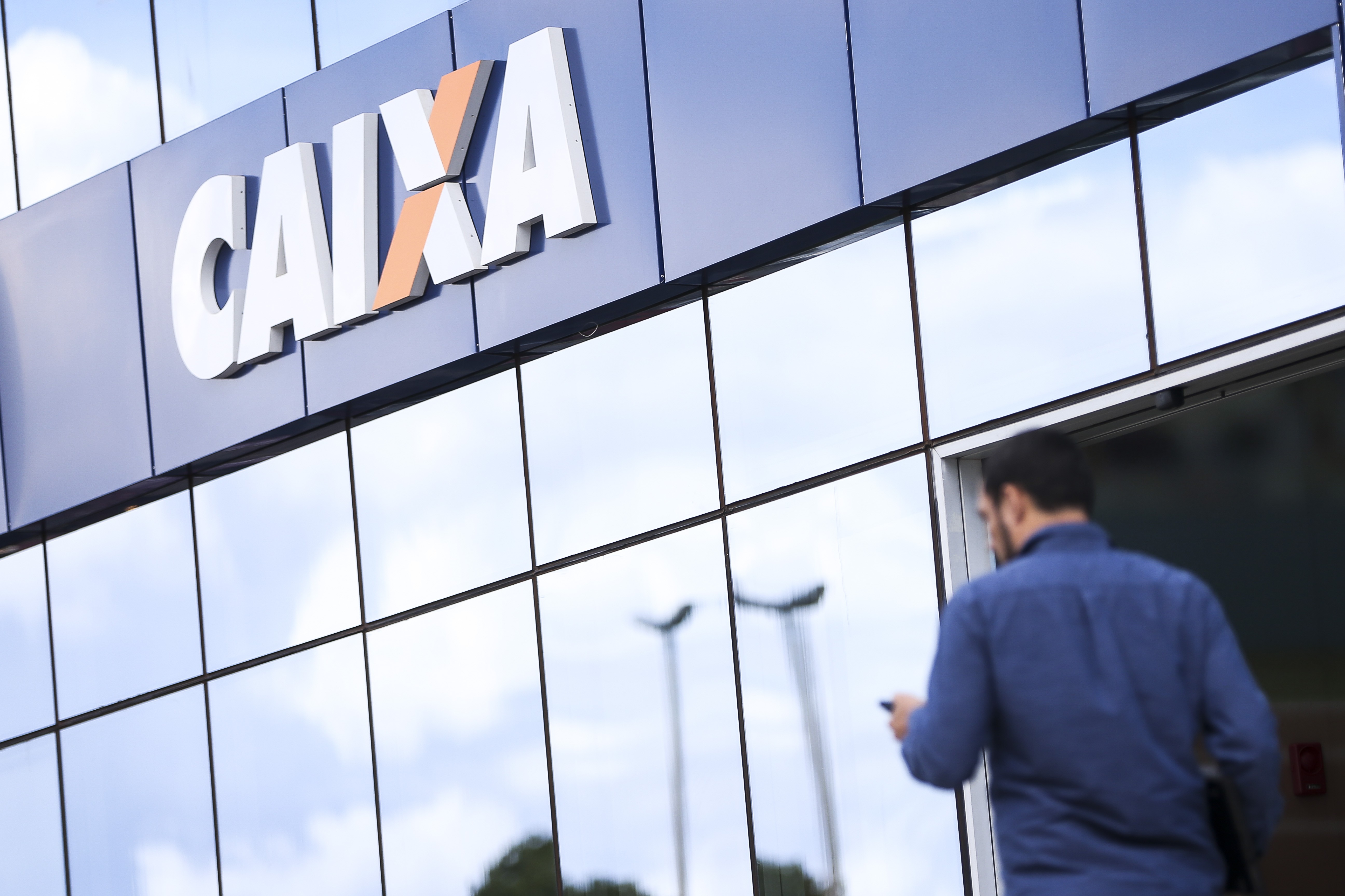 Caixa tem lucro de R$ 3,5 bilhões no 1º trimestre, queda de 34,4% em um ano