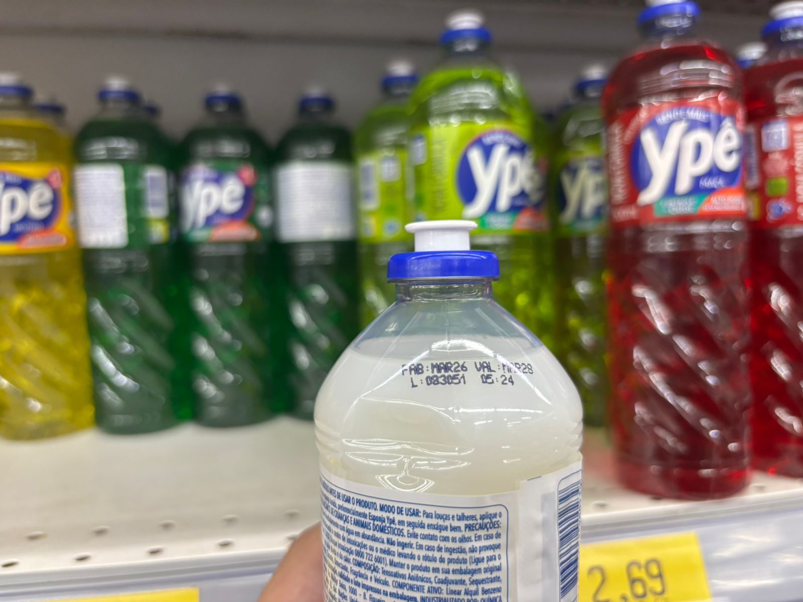 Tem detergente Ypê do lote contaminado em casa? Consumidores já podem pedir reembolso; veja como funciona