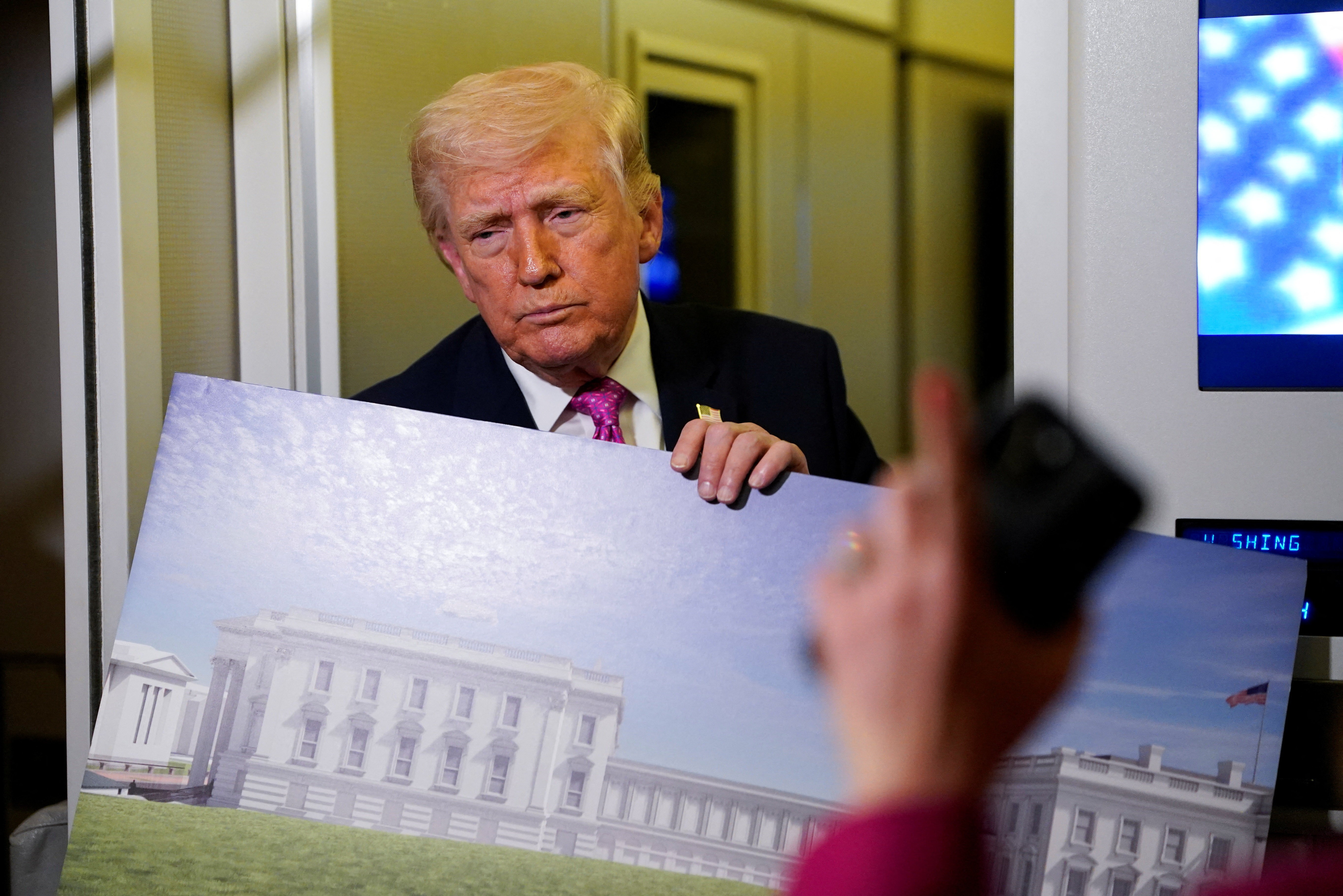 Salão de baile de US$ 400 milhões da Casa Branca será inaugurado em setembro de 2028, diz Trump