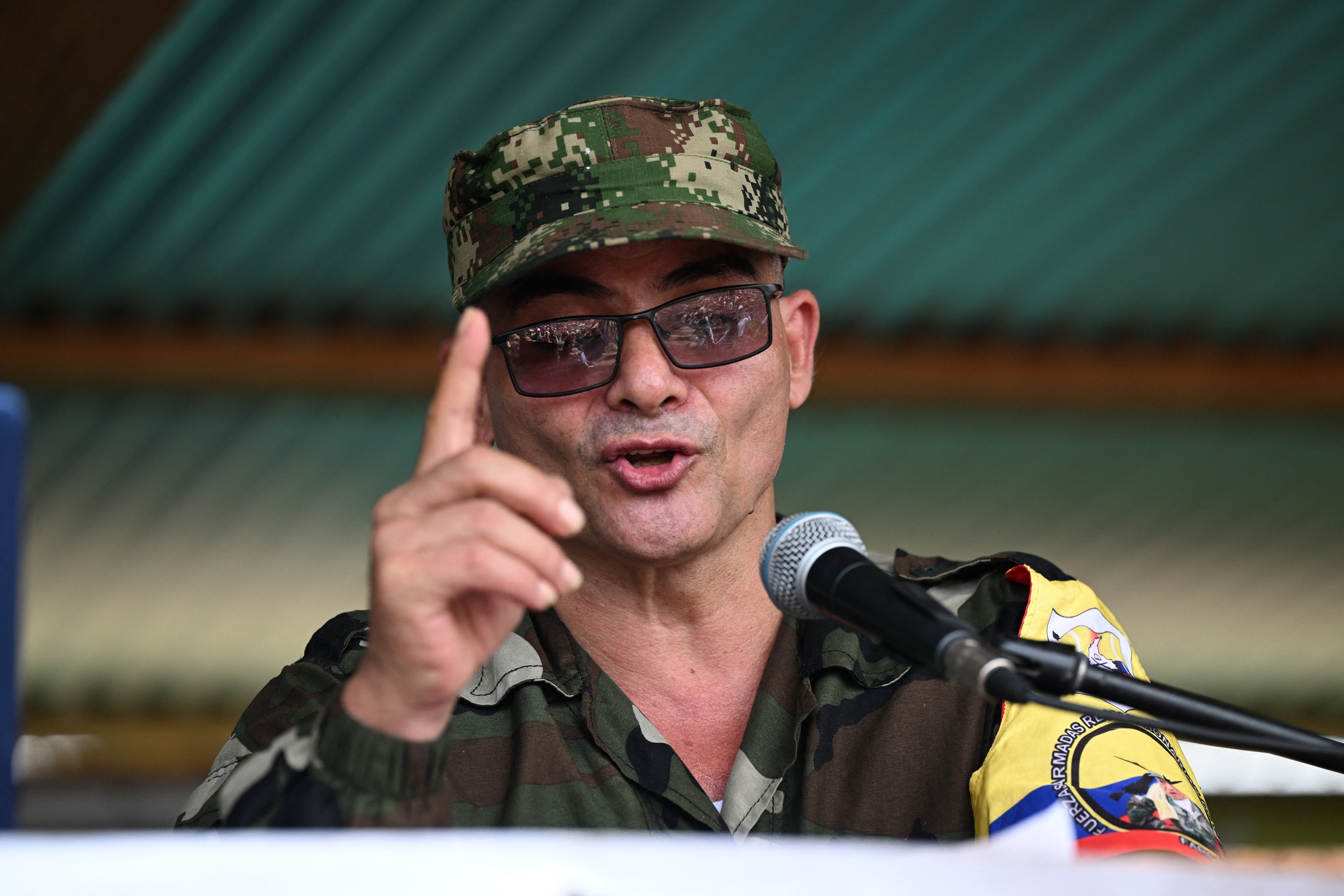Guerrilheiro mais procurado da Colômbia anuncia trégua por eleições presidenciais