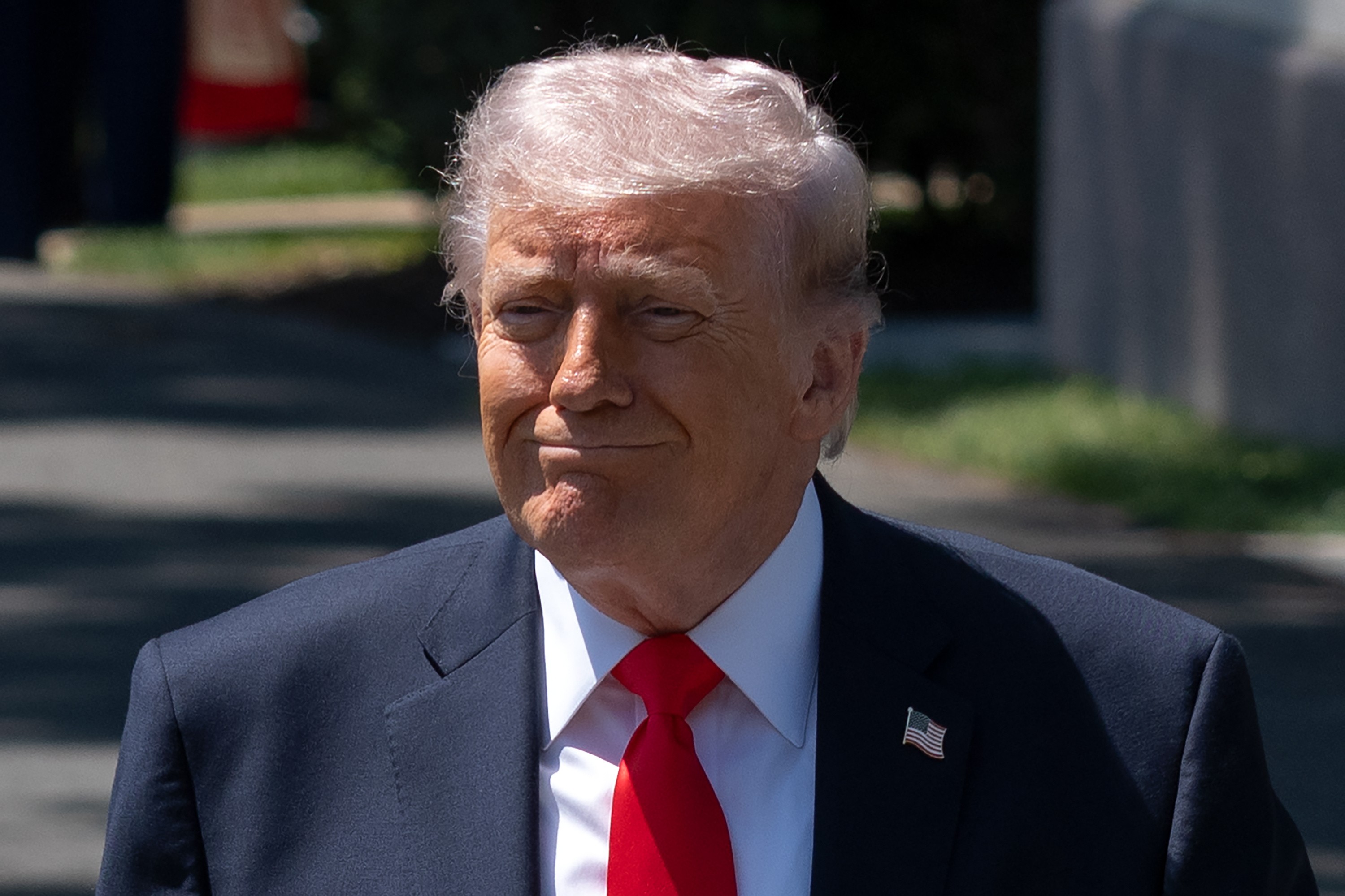 Trump cria fundo bilionário para indenizar pessoas 'perseguidas' pelo governo; entenda como funciona
