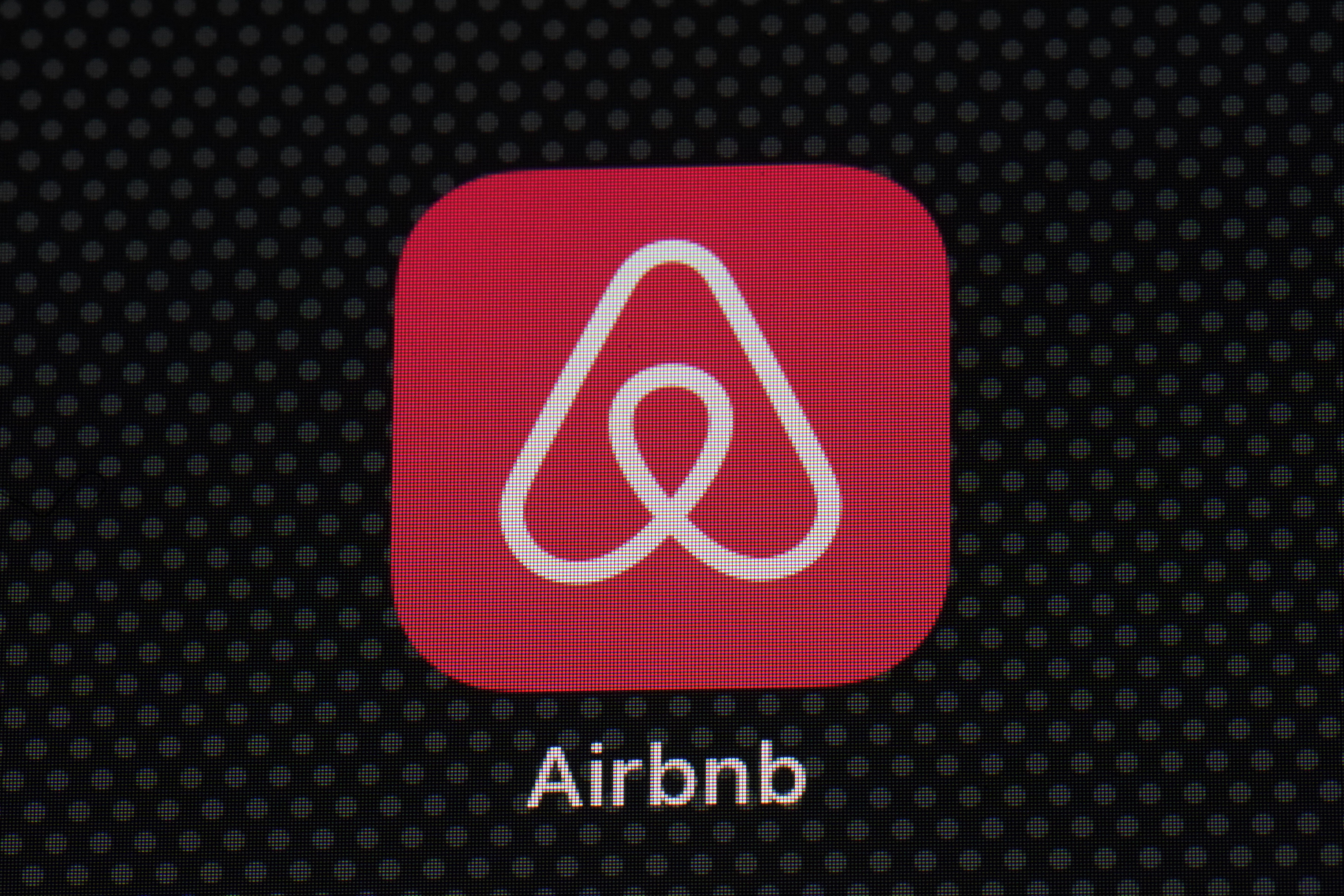 Airbnb expande negócios a hotéis boutique, aluguel de carros e entrega de mercado
