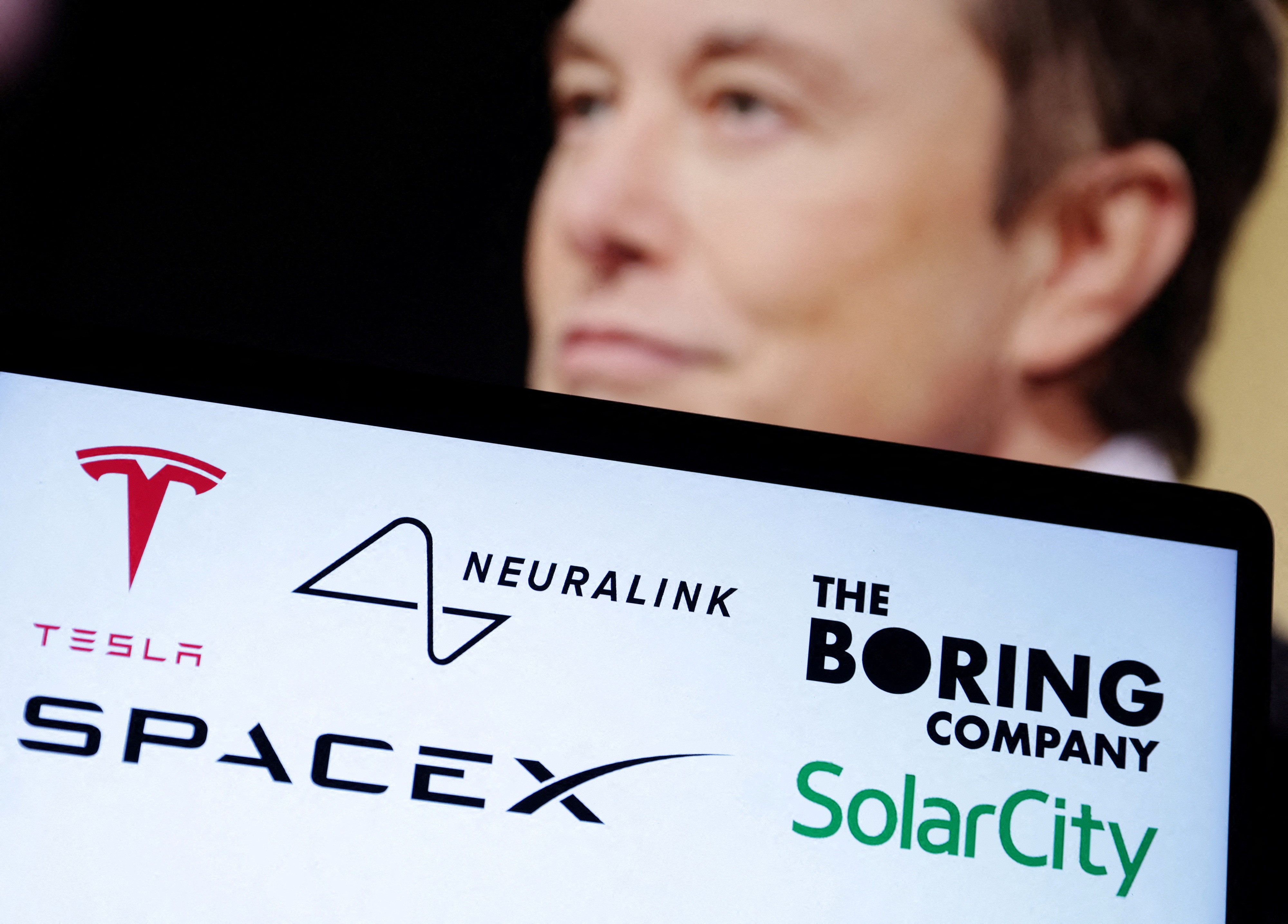 SpaceX entra com pedido de IPO para estrear na bolsa dos EUA