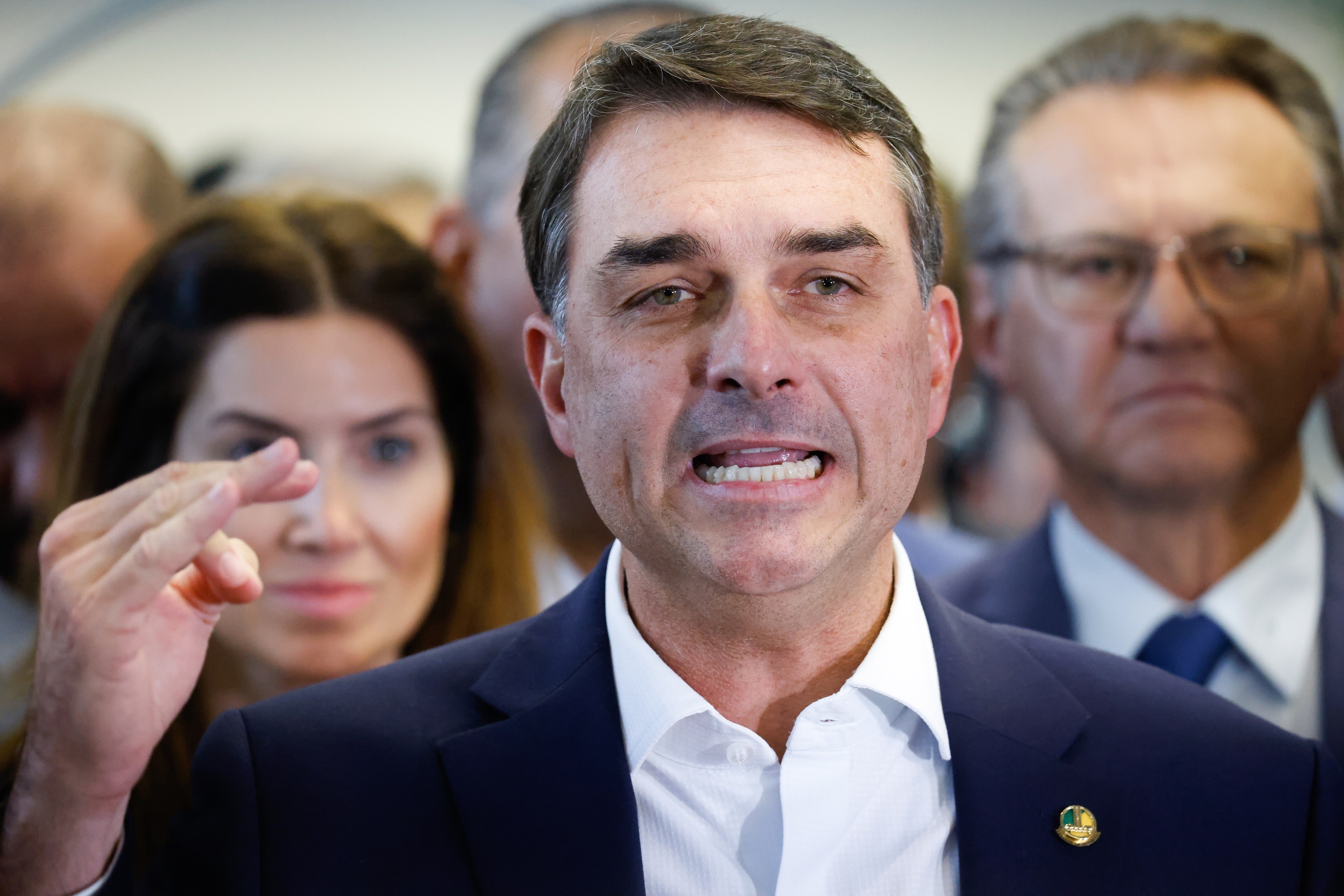 Após crise com Vorcaro, Flávio Bolsonaro troca coordenador de campanha