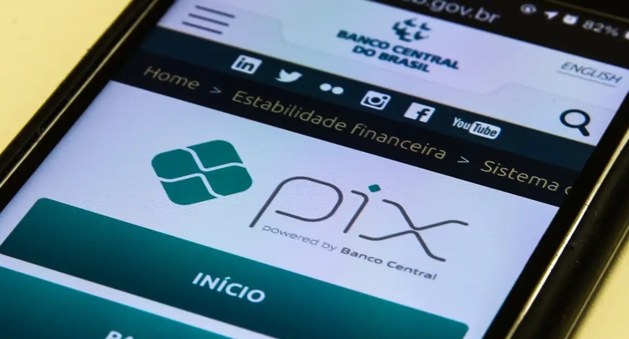 Novas regras do Pix e mudanças em contas bancárias começam a valer no Brasil