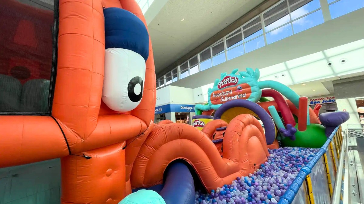 Polvo gigante invade shopping em Canoas
