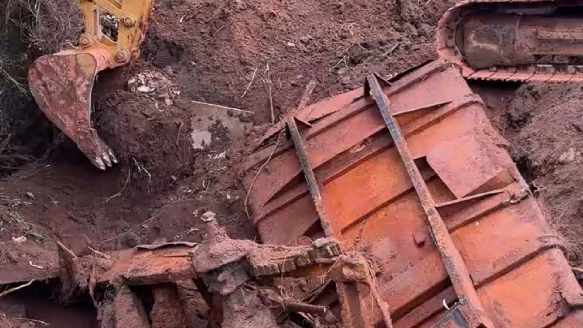 O mistério do caminhão enterrado de Araricá: como lenda urbana levou prefeitura a achar veículo desaparecido há 10 anos no RS