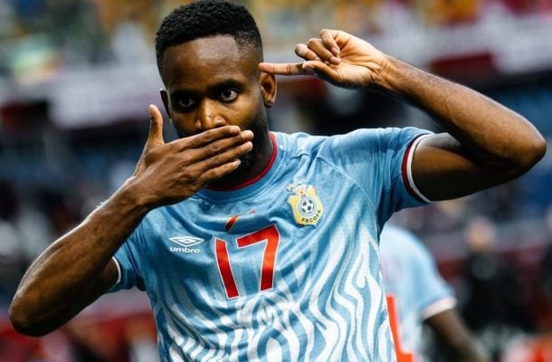 Internacional encerra conversas por atacante da RD Congo