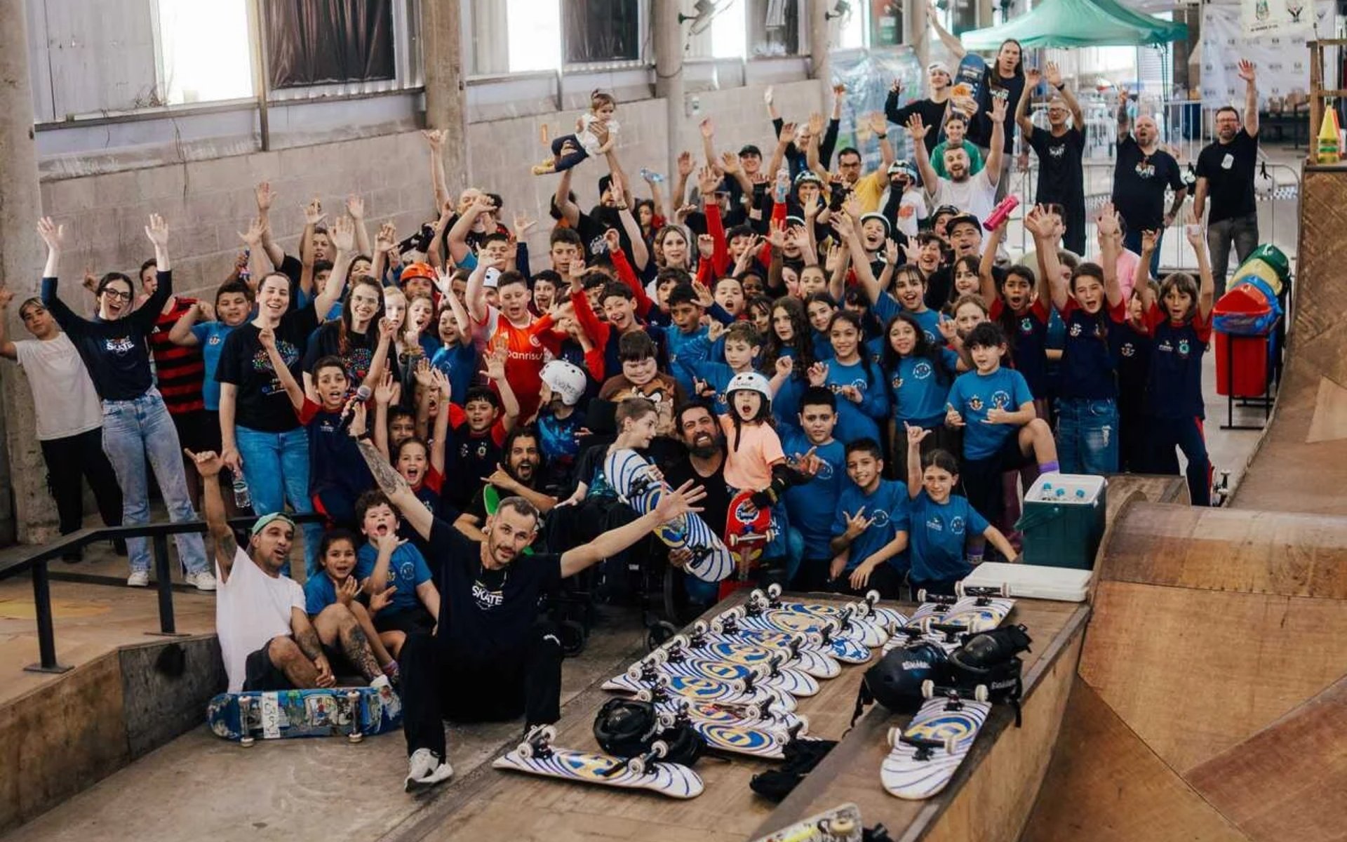Mineirinho participa de projeto social de skate no Vale do Sinos