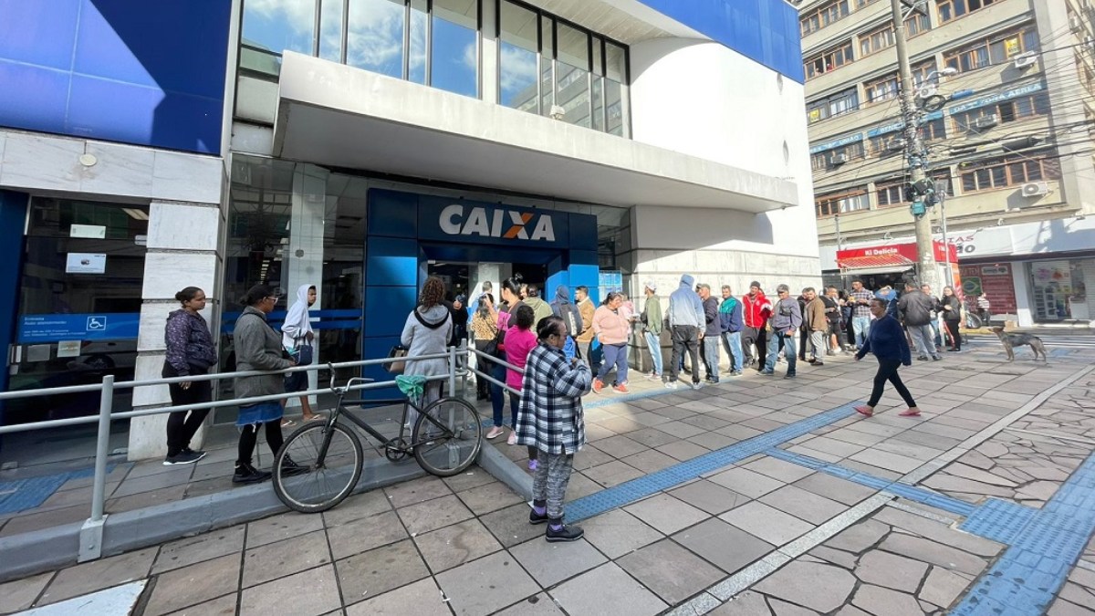 Agências da Caixa vão fechar nesta semana? Greve pode afetar atendimento em vários estados