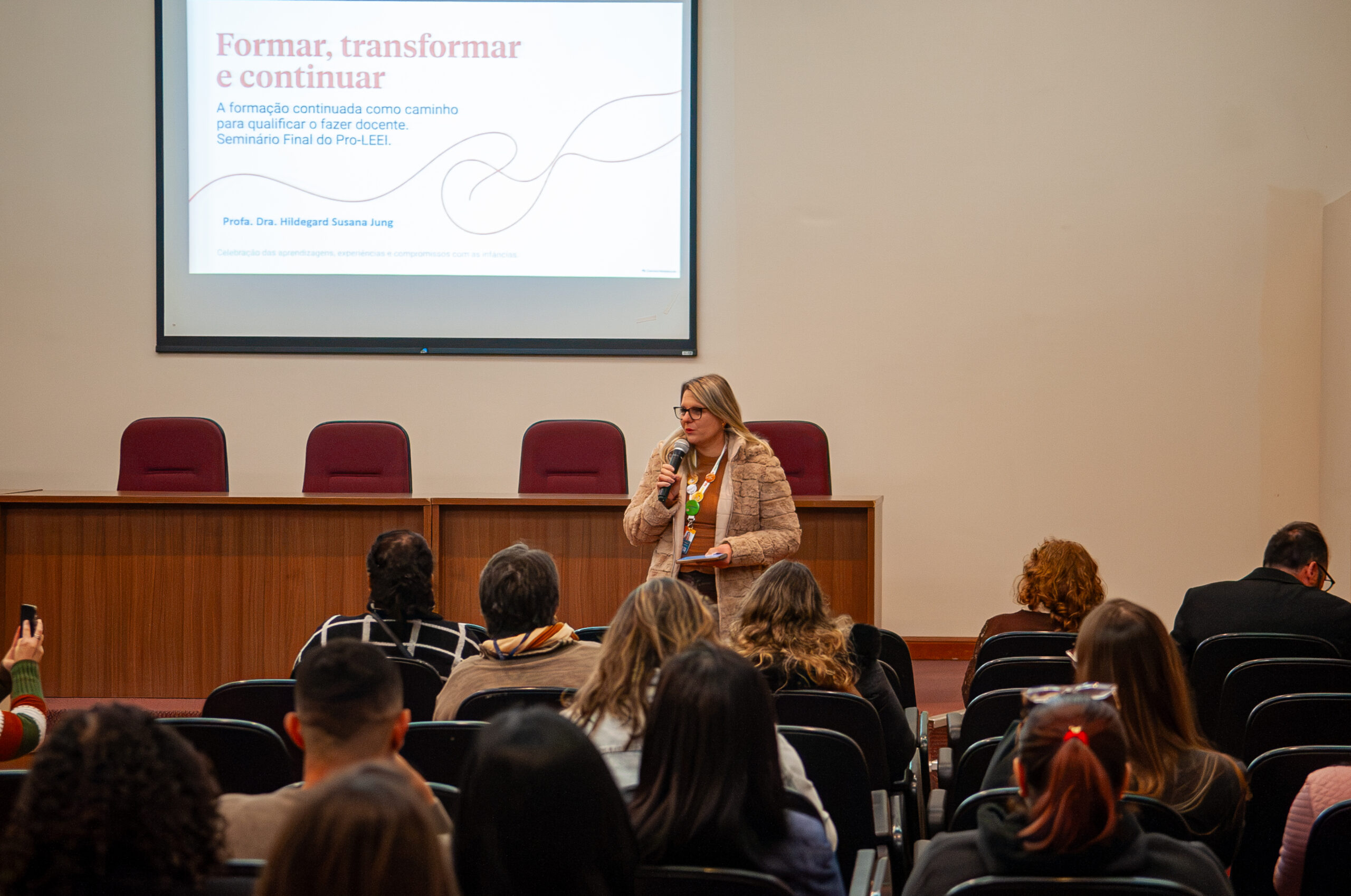 Canoas realiza 2° Seminário Municipal de Boas Práticas do Programa Leitura e Escrita na Educação Infantil