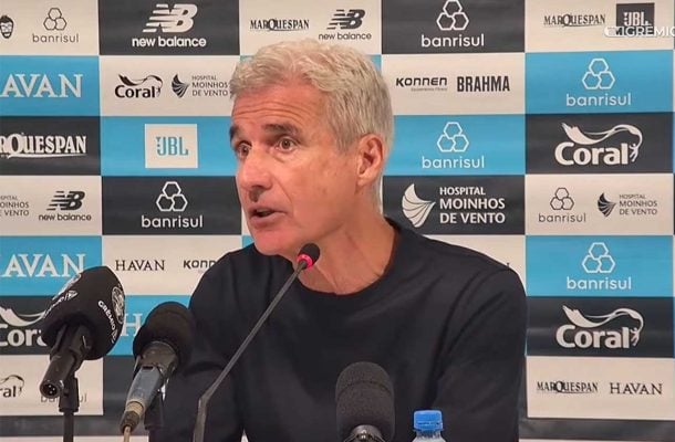 Luís Castro discorda de derrota do Grêmio: “Não merecíamos perder”