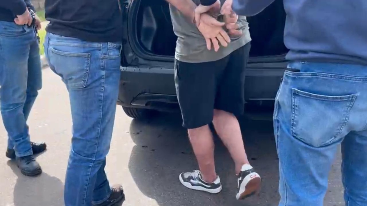Polícia Civil prende motorista de aplicativo denunciado por estar fazendo corrida sem roupas em Canoas