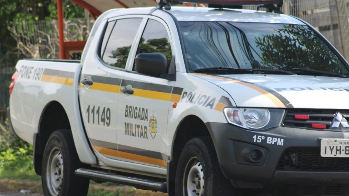 Quatro jovens são baleados na frente de residência em Canoas
