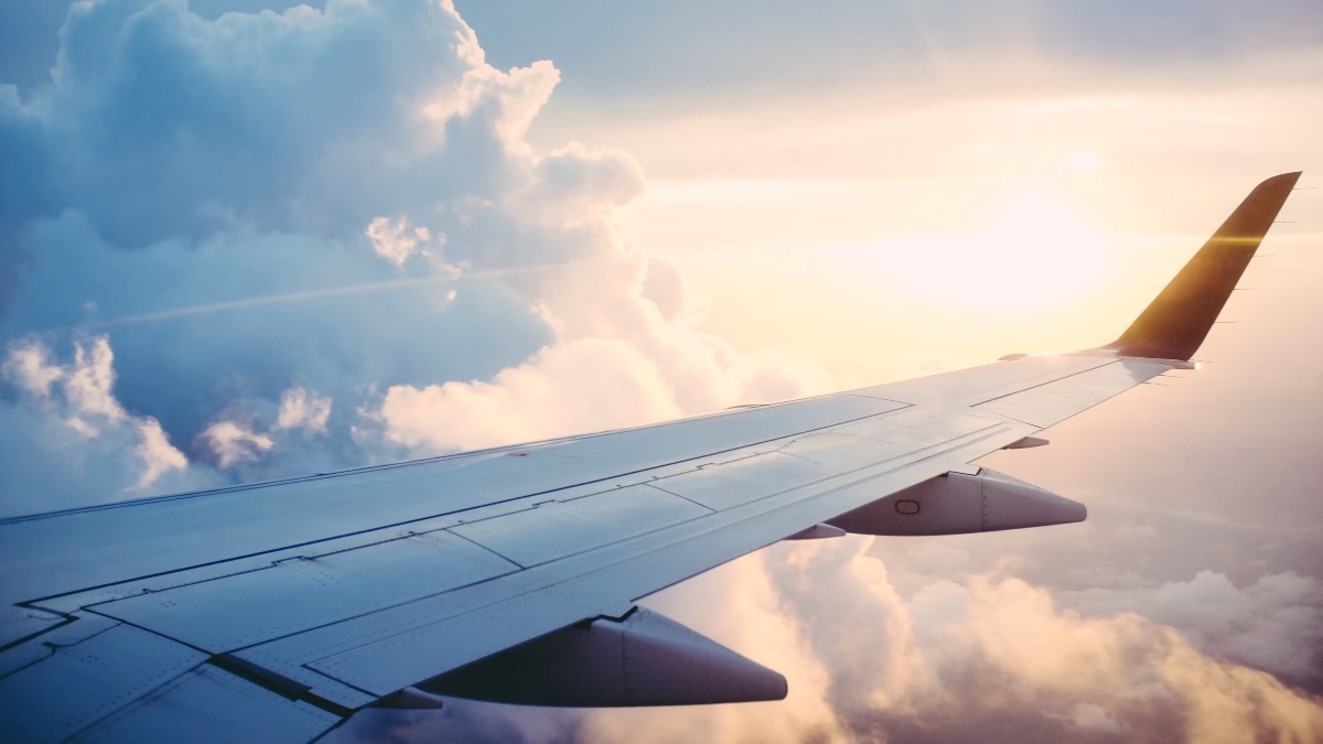 Vai viajar de avião? Governo muda regra nos aeroportos e nova tecnologia pode fazer parte do embarque dos brasileiros