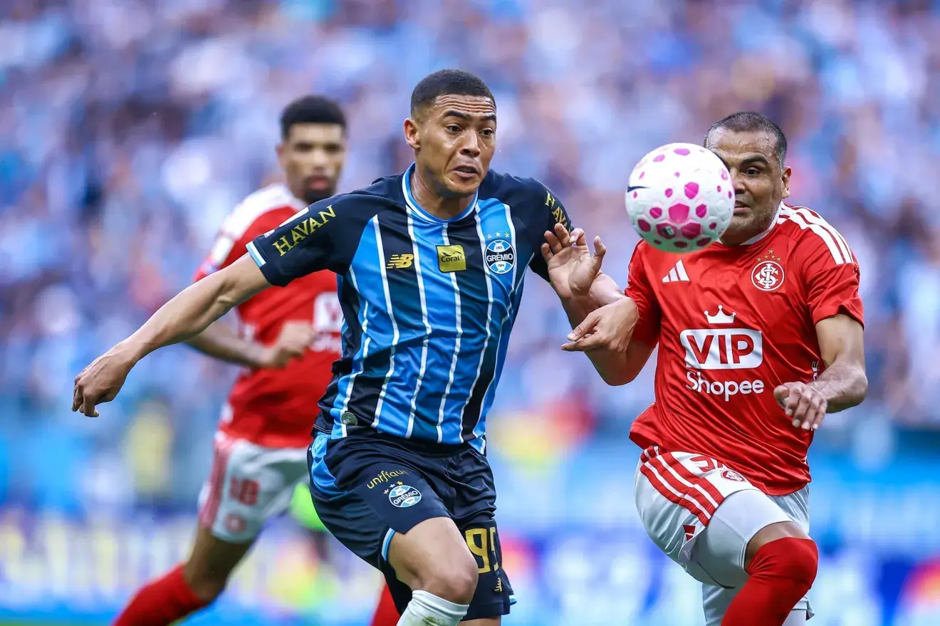  Gre-Nal termina em 1 a 1 e mantém a dupla gaúcha na zona de rebaixamento