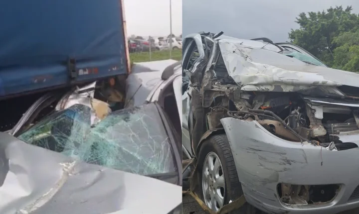 Carro vai parar embaixo de caminhão estacionado após acidente em Canoas