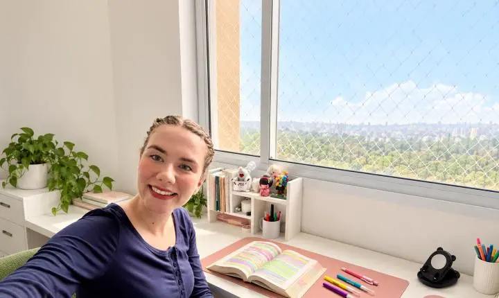 Funcionária da Novo Tempo usa redes sociais para falar de Jesus