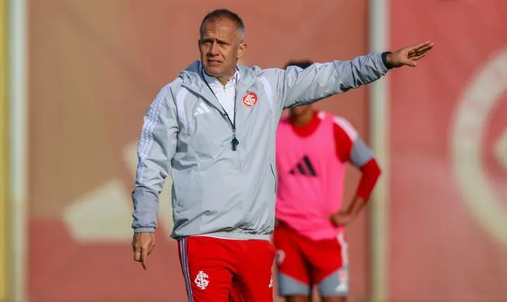 Internacional contrata técnico Eduardo Baptista até o fim da temporada