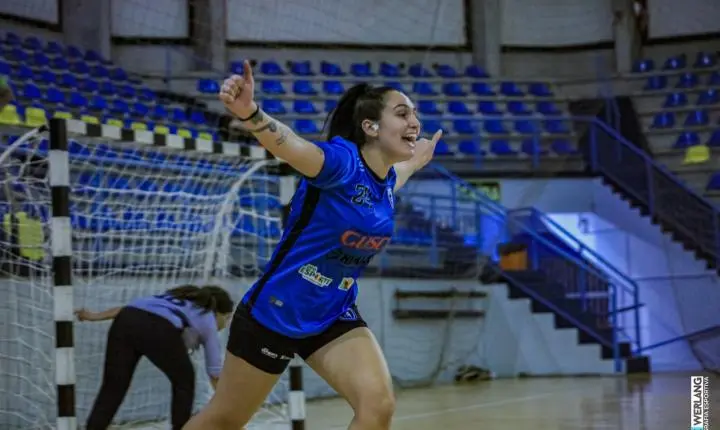 Isadora Arce deixa o handebol de Novo Hamburgo para jogar na Grécia