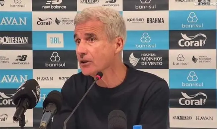 Luís Castro discorda de derrota do Grêmio: “Não merecíamos perder”