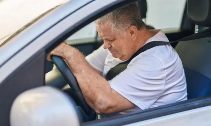 Nova lei da CNH muda a renovação para motoristas com mais de 50 anos