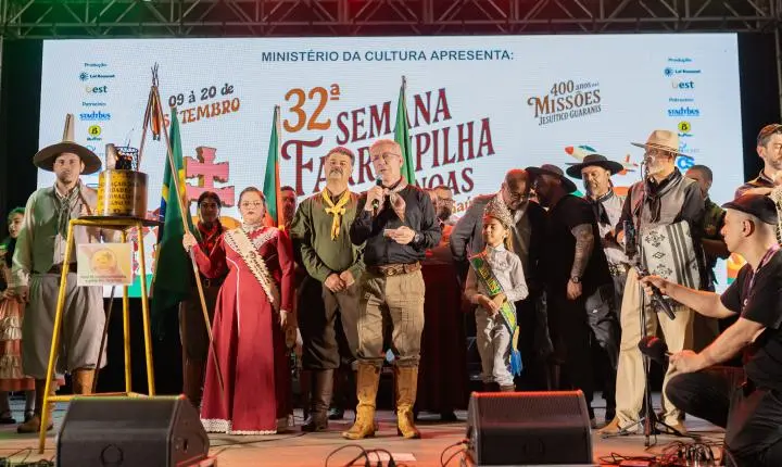 Semana Farroupilha de Canoas reúne mais de 200 mil pessoas e encerra com extinção da Chama Crioula